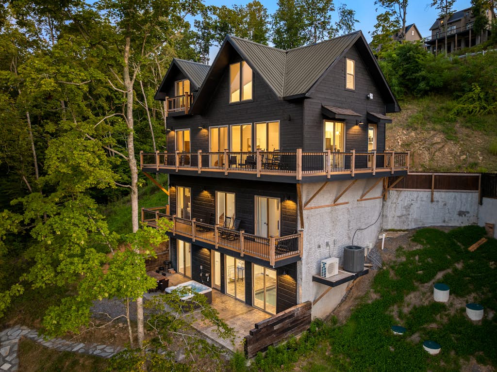 Featured Cabin 1 - Lake Haven Resort